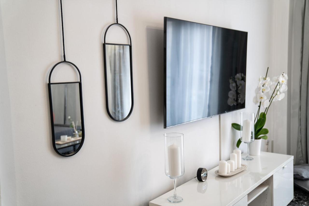 Lux Apartment Near Acropolis! In The Heart Of Афіни Екстер'єр фото
