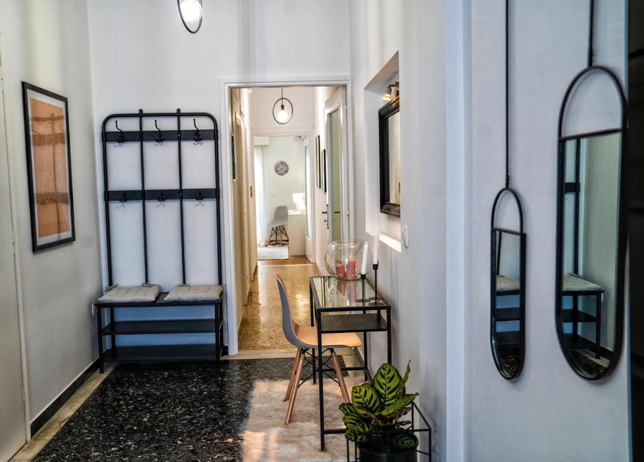 Lux Apartment Near Acropolis! In The Heart Of Афіни Екстер'єр фото